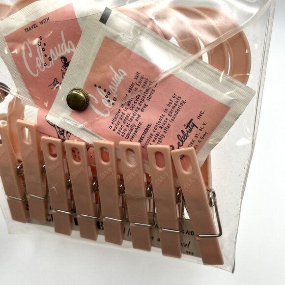 Vintage 50s Cel Suds Celebrity Travel Laundry Kit Pink Clips & Soap Mid Century - Picture 5 of 6